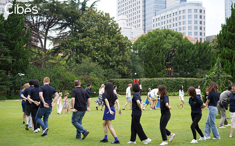 CIBES新盛娱乐家用电梯 | 邀您共庆瑞典仲夏节，，，，，，共享夏日优美时光！